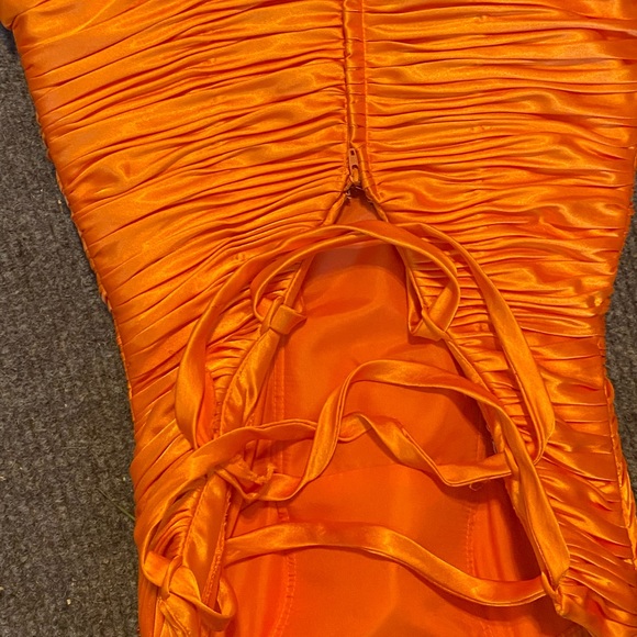 Orange ruffled ball gown PROM DRESS. - Picture 4 of 6